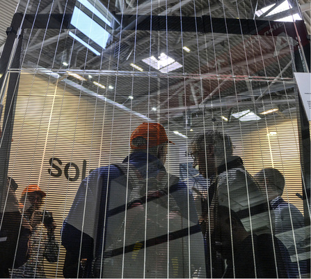 



Bei Solarnova sind die Zellen in kleine Siliziumstreifen geschnitten.
