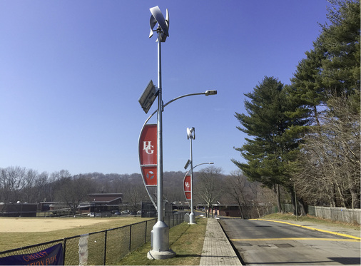 



Auch die Kombination von Vertikalläufer und Solarmodul ist möglich: Straßenbeleuchtung in Toronto.
