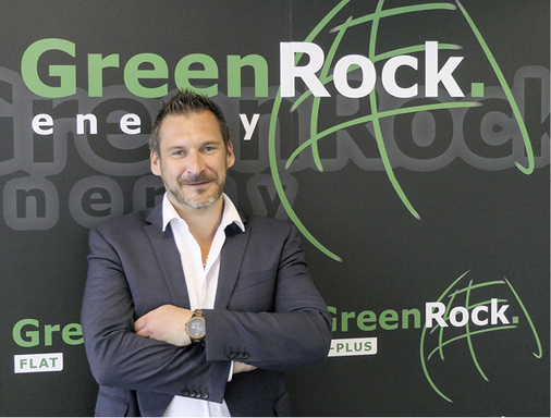 
Martin Kofler schaut auf zwei Jahrzehnte Managementerfahrung bei Ökoenergieprojekten zurück. In Südtirol arbeitete er zunächst in der Projektentwicklung bei einem italienischen Turbinenhersteller für Wasserkraftwerke. Im Jahre 2004 hat er mit einem Partner die Firma Neue Energie Technik gegründet und 2006 komplett übernommen. Sie wurde dann in Solar Concept umfirmiert. 2010 wurde zudem die Firma Solar Investment gegründet, die eigene Bestandsanlagen verwaltet und verkauft. Seit 2016 ist Martin Kofler Geschäftsführer der Greenrock Energy Gruppe mit diversen Tochterfirmen.



