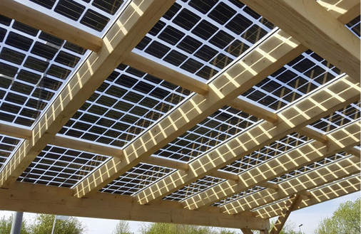 



Transparente Module eignen sich als Überdachung.
