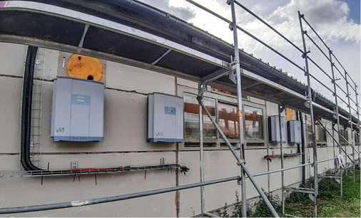 
Insgesamt wurden 32 Wechselrichter von Delta Electronics verbaut.



