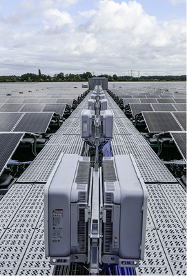 



Die Inverter-Straße auf dem Baggersee.
