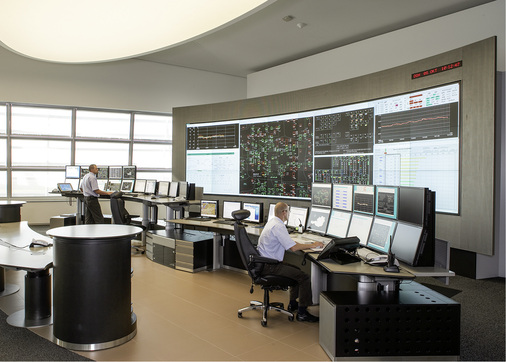 
In der Leitzentrale halten die Mitarbeiter von APG das österreichische Stromnetz stabil. In Zukunft wird ihnen der neue Speicher dabei helfen.



