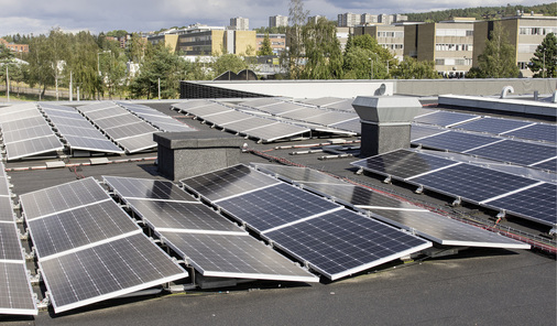 <p>
</p>

<p>
Das Tveita Senter in der norwegischen Hauptstadt produziert nun auch Solarstrom. Vor allem im Sommer sind die Tage besonders lang.
</p> - © Foto: OBOS

