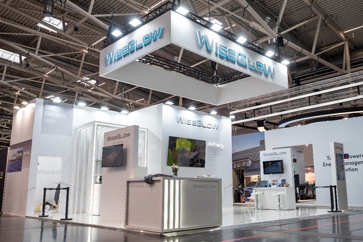 WiseGlow präsentiert sich auf der InterSolar Europe 2025 - © WiseGlow WiseGlow präsentiert sich auf der InterSolar Europe 2025 - © WiseGlow
