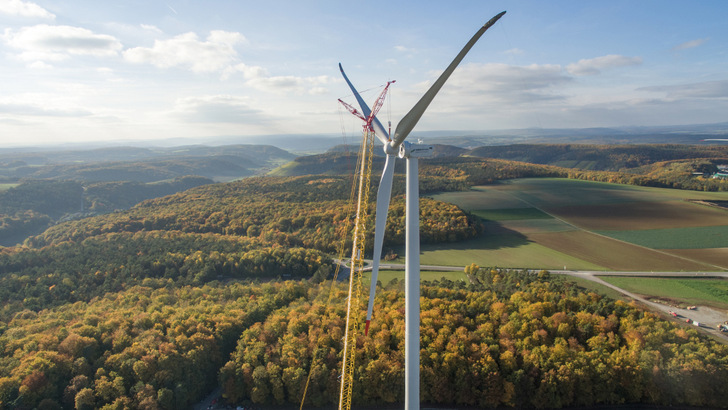 Der Bürgerwindpark Ramsthal ist eines der Lieferantenkraftwerke für die Regionalstromprodukte. - © Naturstrom AG
 Der Bürgerwindpark Ramsthal ist eines der Lieferantenkraftwerke für die Regionalstromprodukte.