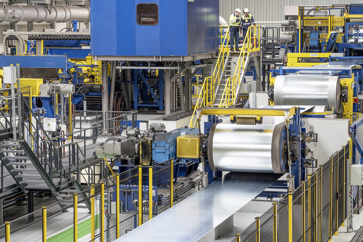 Wuppermann produziert verzinktes Spaltband und ist spezialisiert auf besonders hohen Korrosionsschutz für Anwendungen in der Solarbranche.