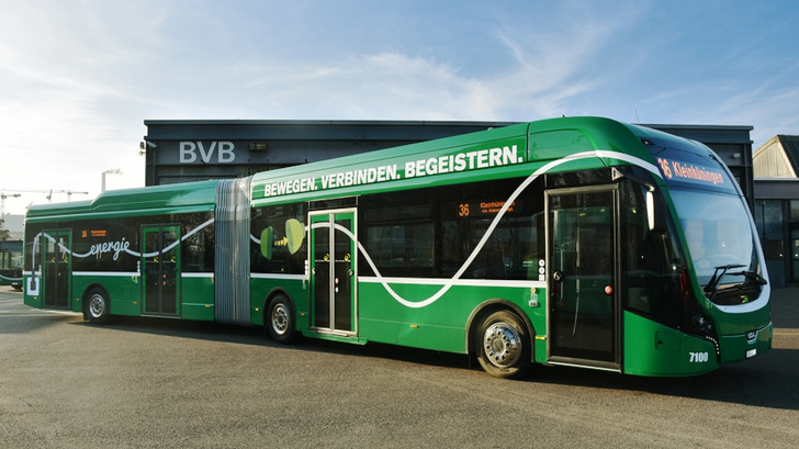 Schon seit Februar 2019 ist ein Elektrobus in Basel zu Testzwecken unterwegs. er hat sich im Alltagsbetrieb bewährt. - © Basler Verkehrsbetriebe
