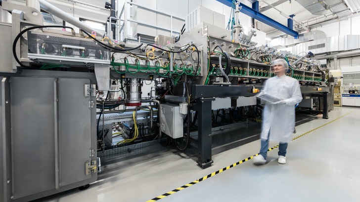 Die Anlage zur Abscheidung der CIGS-Schicht am ZSW.