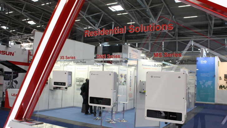 2019 zeigte Goodwe auf der Intersolar eine breite Palette an Wechselrichtern und Speichersystemen. - © Heiko Schwarzburger
