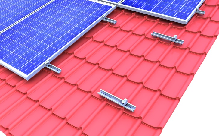 Produkt der Woche: Die neue Planungssoftware für Montagesystem Novotegra auf Metallziegeldächern.