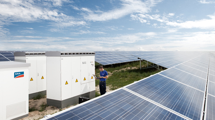 SMA hat inzwischen mehr als 100 Gigawatt Wechselrichterleistung am Netz.