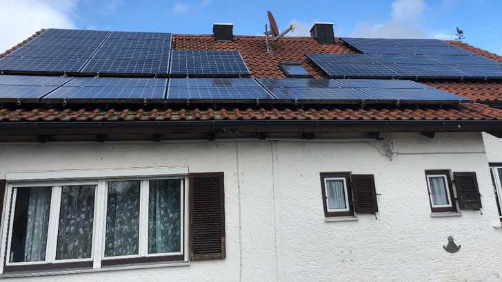 Insgesamt 14 Kilowatt inklusive Stromspeicher stehen in Bayern zum Verkauf.