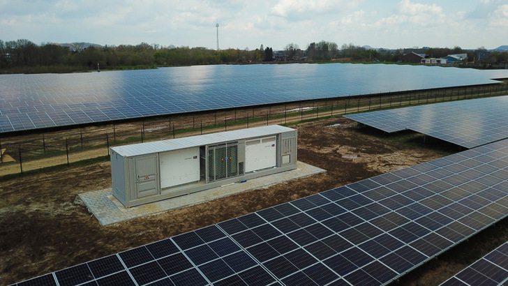 Der Solarpark in Kerkrade ist ein Teil eines künftigen Solarportfolios von RWE in den Niederlanden. - © RWE AG
