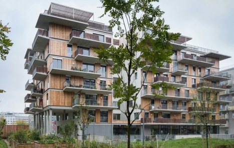 Mit diesem Gebäude hat das Büro Eins zu Eins Architekten einen der vorherigen Staatspreise gewonnen. Die Architektin Katharina Bayer, die dieses Projekt in Wien entworfen hat, ist neue Vorsitzende der Jury.