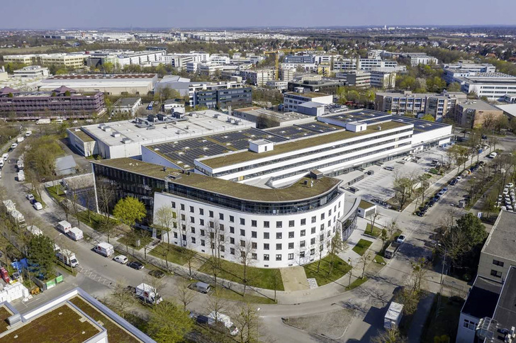 Centro Tesoro in München: Der hochwertig sanierte Gebäudekomplex ­wurde mit der höchsten Qualitätsstufe des LEED-Standards ausgezeichnet. - © Foto: Schwaiger Group
