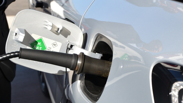 Der Wasserstoff soll vor allem in der Mobilität eingesetzt werden. Die Projektpartner prüfen aber auch die Einspeisung ins Gasnetz.