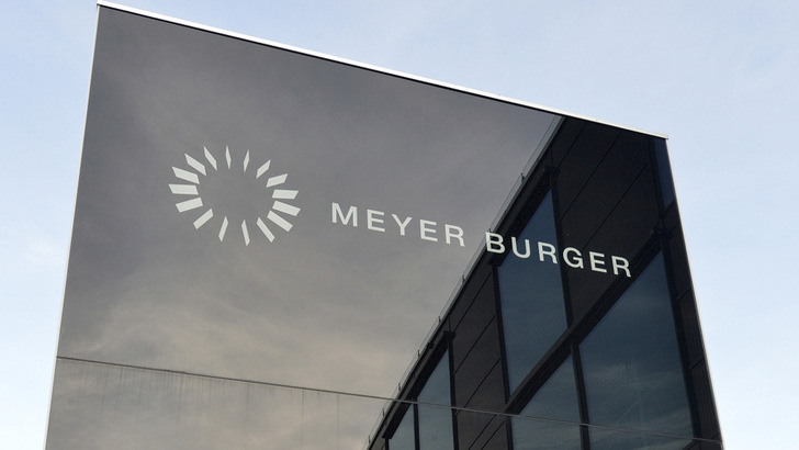 Meyer Burger produziert sein wenigen Monaten Standtadmodule. Jetzt will das Unternehmen auch in die BIPV einsteigen. - © Meyer Burger
