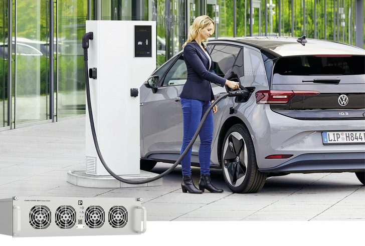 Beim Laden unterwegs ist die Bereitstellung hoher Ladeleistungen und damit kurzer ­Ladezeiten von entscheidender Bedeutung für die Akzeptanz der Elektromobilität.