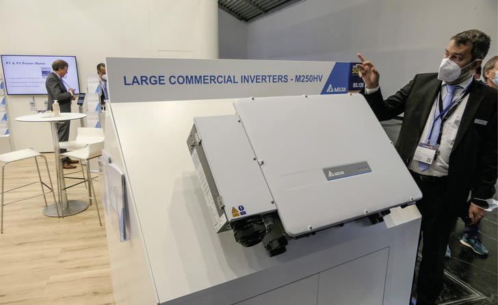 Der Stringwechselrichter M250HV verarbeitet Spannungen von 550 bis 1.500 Volt DC.