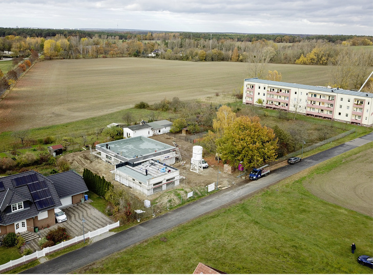 Drei auf einen Streich: die Gebäude auf benachbarten Grundstücken in Ludwigsfelde.