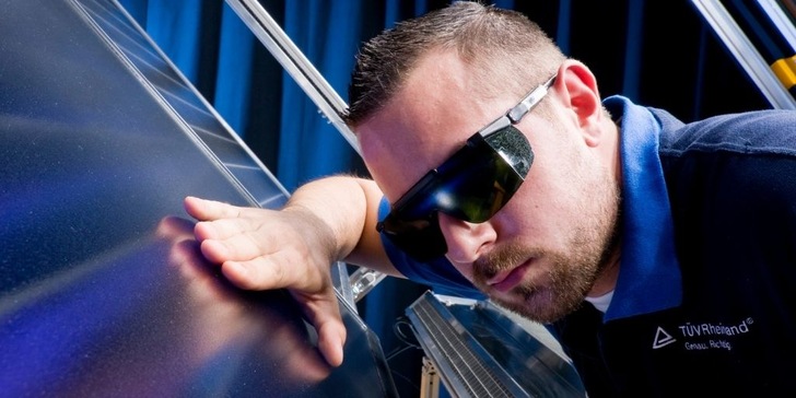 Der TÜV Rheinland beschäftigt heute 250 Fachleute im Bereich Solartechnik.