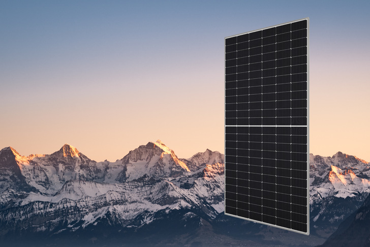 Der Modulhersteller hat bereits ein Megawatt an Modulen des Typs NU-JD 445 an SAT geliefert.