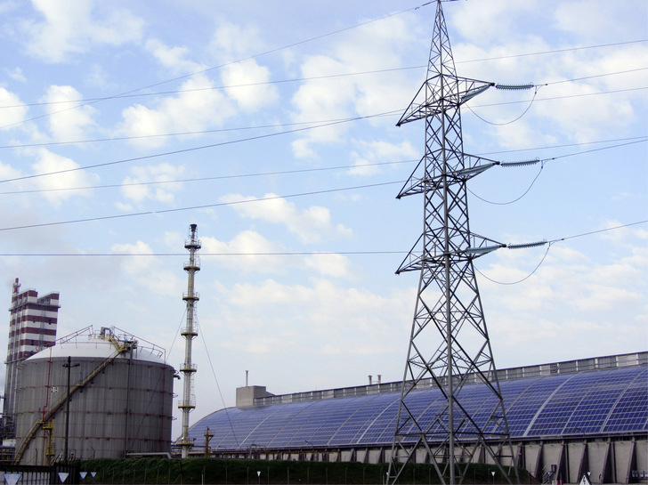 In Zukunft müssen die großen Photovoltaikanlage﻿n in Deutschland auch am Redispatch teilnehmen.