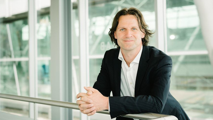 Prof. Timo Leukefeld plädiert für einfache und robuste Systeme, die eine preiswerte Eigenversorgung erlauben.