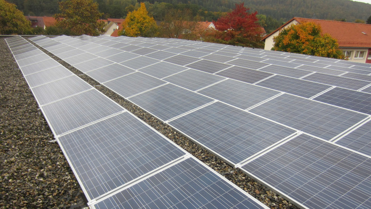 Diese Dachanlage in Niedersachsen wurde abgebaut und wird nun verkauft. - © Milk the Sun
