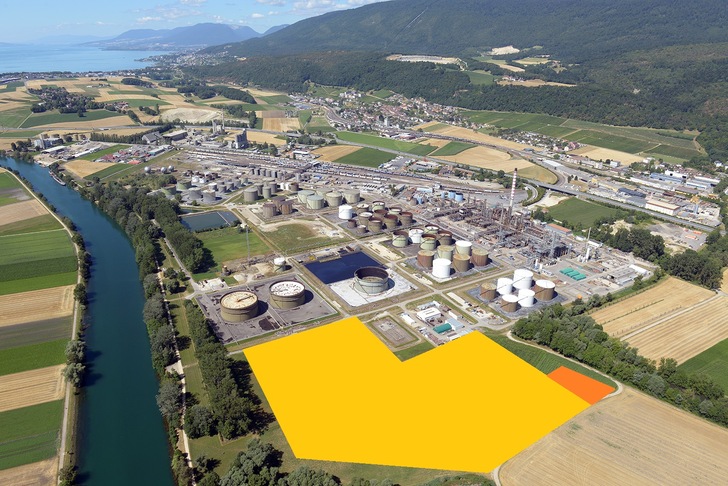 Hier soll sie entstehen, die größte Freiflächensolaranlage in der Schweiz. - © Varo Energy
