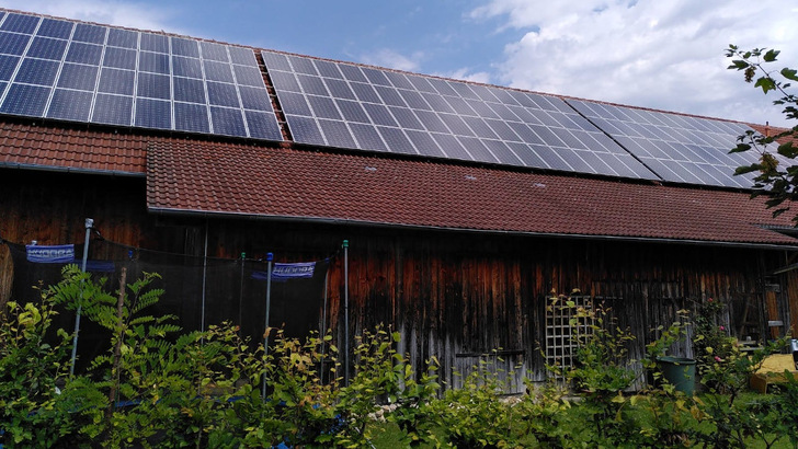 Dieses Solardach wird zum Abbau verkauft.