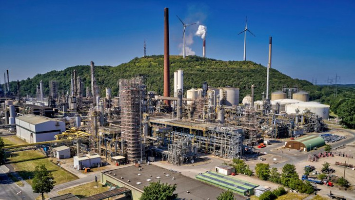 BP betreibt auch in Deutschland mehrere Raffinerien, unter anderem in Gelsenkirchen. - © BP

