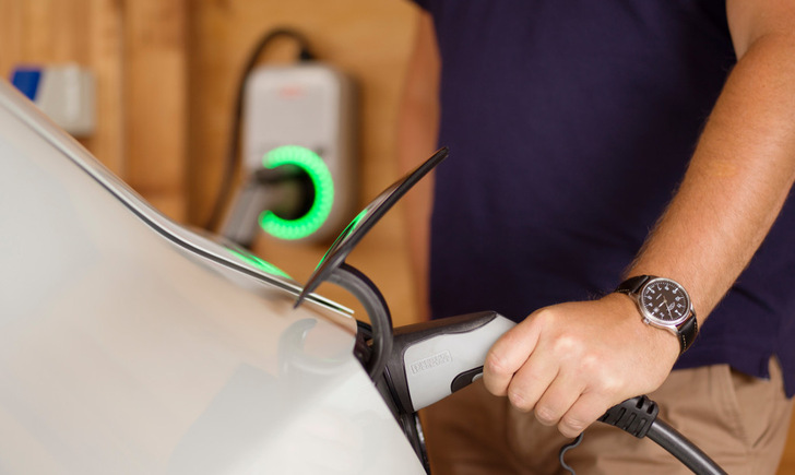 Der Wattpilot von Fronius wird in Zukunft von Go-E gefertigt.