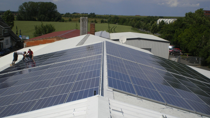 Dieser Dachgenerator in Thüringen steht zum Verkauf.