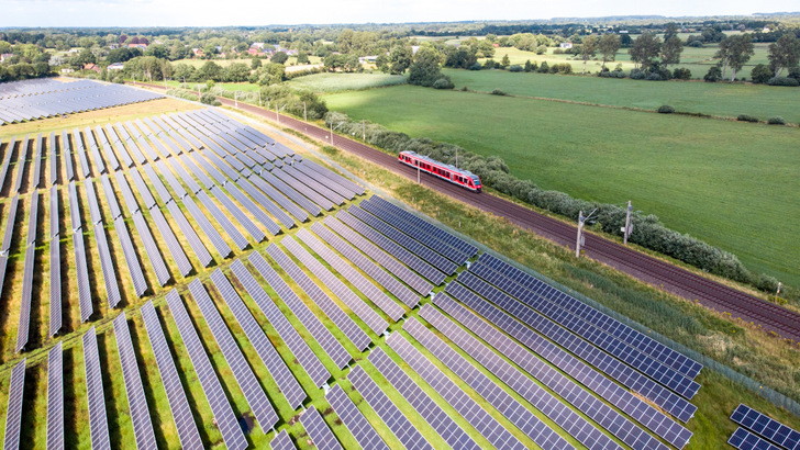 Immer mehr Flächen in Deutschland werden für Solarstrom genutzt. - © Martin Hain
