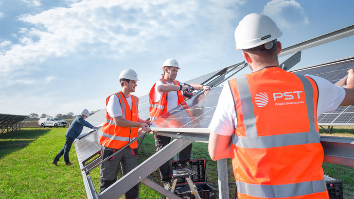 PST baut sein Geschäft mit Solarparks in der EU deutlich aus. - © PST
