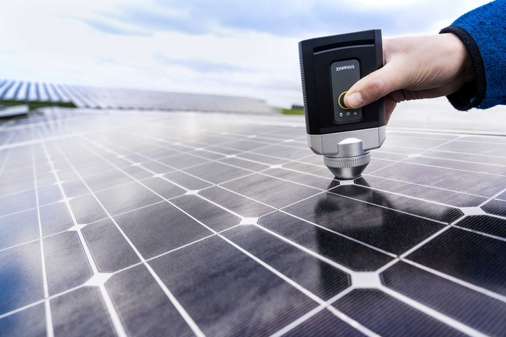 Die mobile Lösung für die schnelle Materialidentifikation von Trinamix.