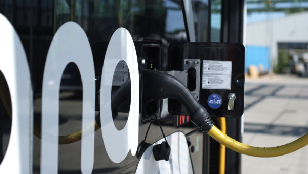 Immer mehr Elektrobusse sind im ÖPNV unterwegs. Das erhöht auch den Bedarf an Ladelösungen für die Fahrzeuge. - © Andreas Bergemann/Heliox
