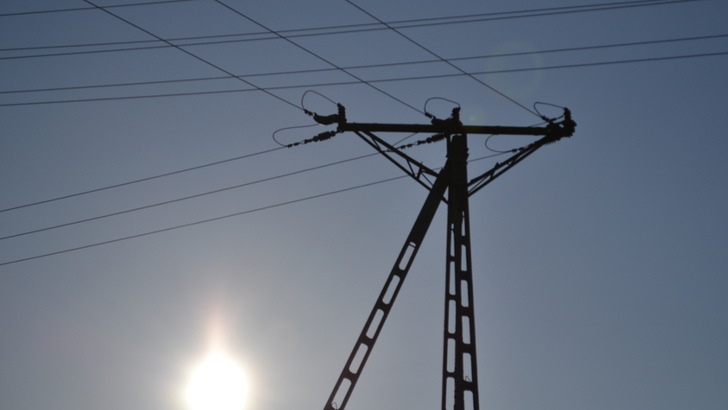 Der Anschluss der Solaranlage ans Netz wurde in Österreich vereinfacht. Mit dem aktualisierten Leitfaden beschreibt E-Control die Regeln. - © Velka Botička
