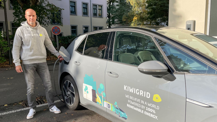 Der Softwareentwickler für erneuerbare Energien Kiwigrid ist einer der ersten Partner, für den Solarwatt den THG-Quotenhandel übernimmt. Ein weiterer ist das Toyota-Autohaus Schulz im brandenburgischen Ruhland. - © Kiwigrid
