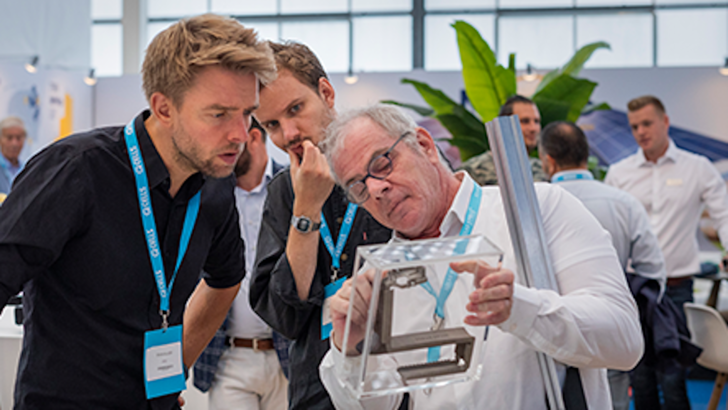 Unterkonstruktionen zur Montage der Solarmodule nehmen auf der Messe einen breiten Raum ein. - © Solar Solutions
