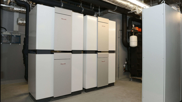 Die Wärmepumpe spart nicht nur im Neubau jede Menge Heizkosten. Auch im Bestand sorgt sie für Kostensenkungen.