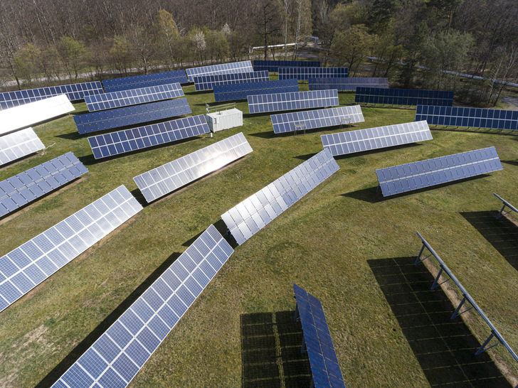 Das Solarfeld des Energy Lab 2.0 auf dem Campus Nord des KIT.