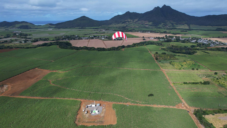 Der fliegende Generator wurde auf Mauritius in Betrieb genommen.
