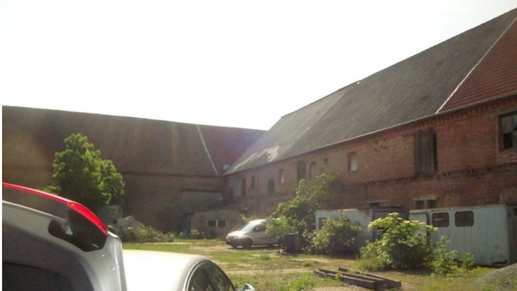 Dieses Dach wird bis Mai 2023 solar erschlossen.