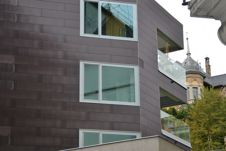 Das Wohnhaus Solaris in Zürich ist einer der Preisträger der vergangenen Jahre. - © Velka Botička
