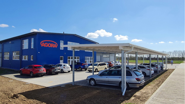 In der ersten Ausbaustufe kann Agora Solar 150 Megawatt pro Jahr herstellen.