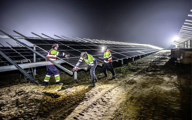 Errichtung des  Solarparks in Werneuchen in Brandenburg durch EnBW. - © Foto: paul-langrock.de
