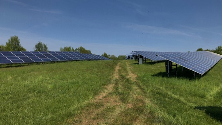 Das Grundstück ist rund 33.000 Quadratmeter groß. - © Milk the Sun
